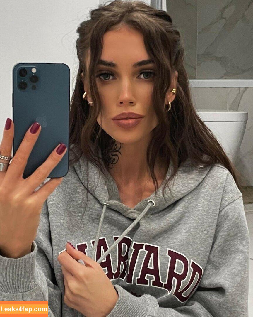 Nessa Orlova / nessamooore / orlova_ness_life / rusmeganfox leaked photo photo #0395