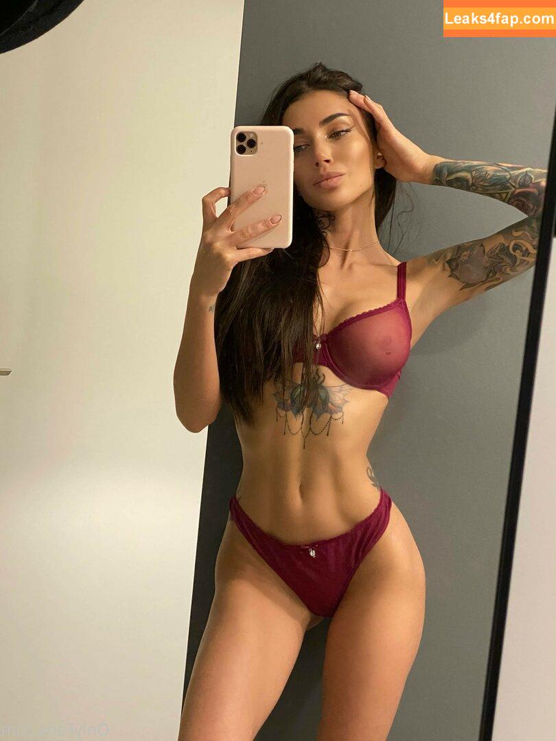 Nessa Orlova / nessamooore / orlova_ness_life / rusmeganfox leaked photo photo #0403
