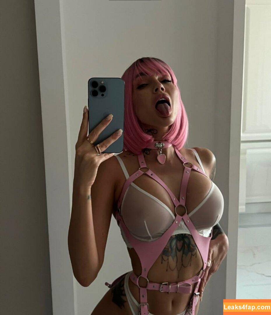 Nessa Orlova / nessamooore / orlova_ness_life / rusmeganfox leaked photo photo #0463