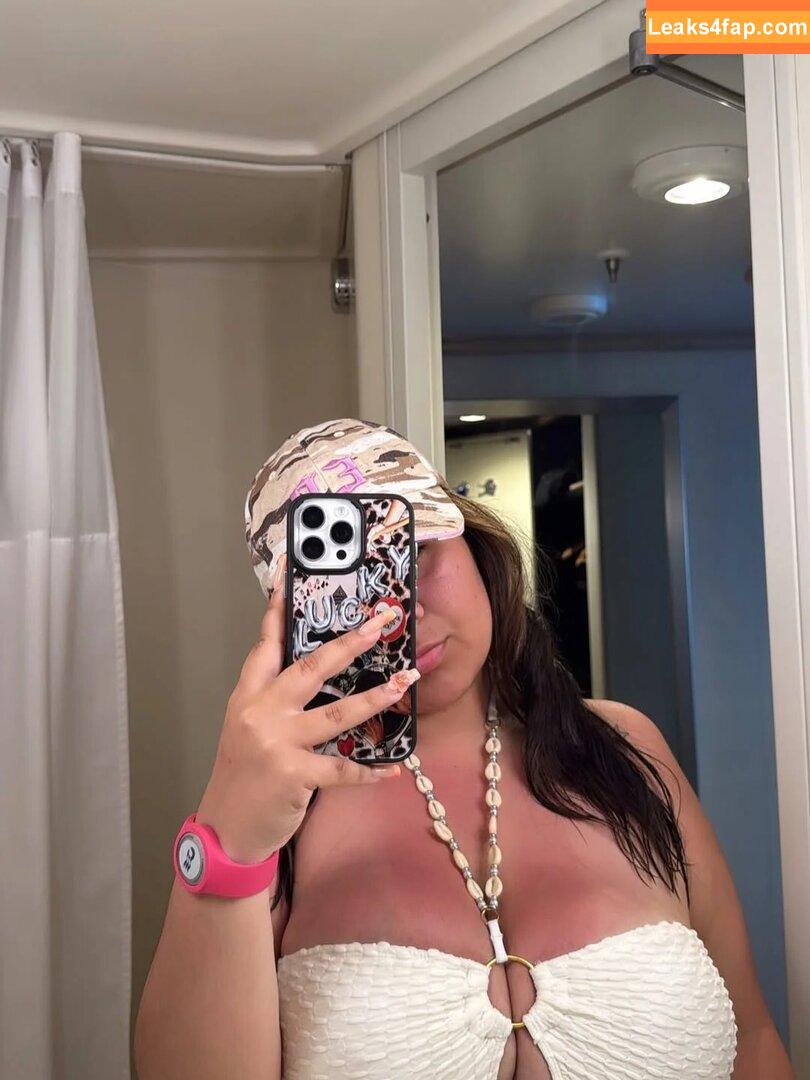 nessabarrett / Nessa Barrett / https: leaked photo photo #0008