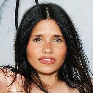 nessabarrett photo #0002