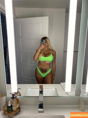 neyleenashley photo #0006