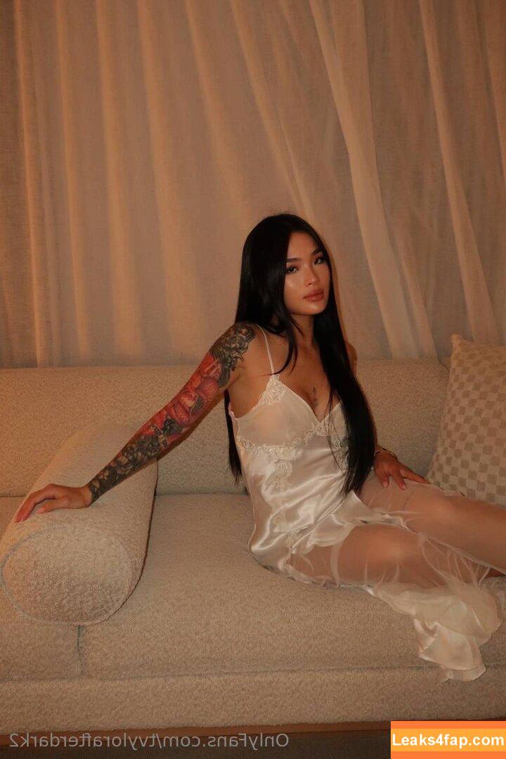 nhiafterdark2 / nhiafterdark leaked photo photo #0034