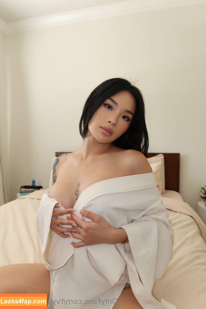 nhiafterdark2 / nhiafterdark leaked photo photo #0038