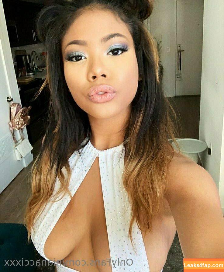 Nia Nacci / NiaNaccixxx / naughtynianacci leaked photo photo #0034