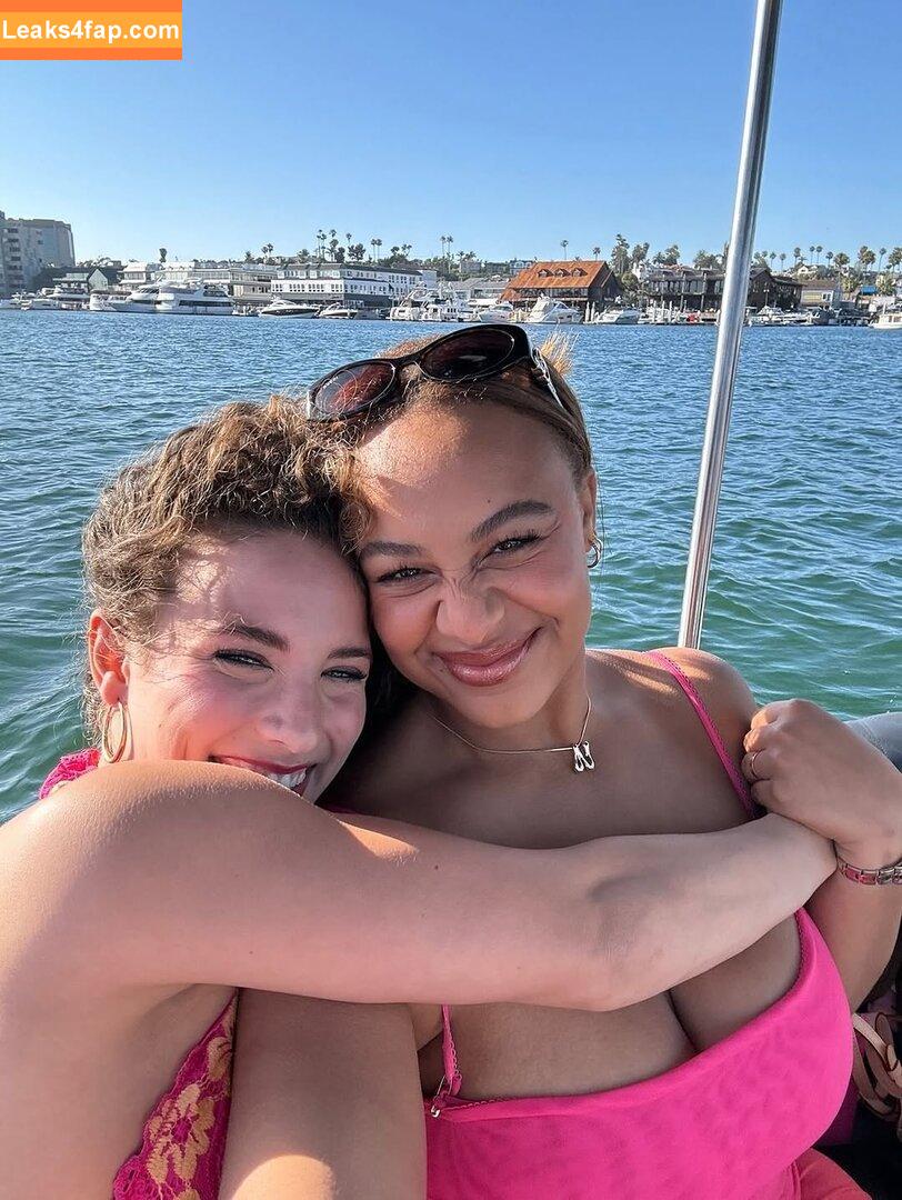 Nia Sioux / niasioux слитое фото фото #0169