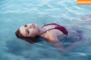 Niamh Adkins photo #0186