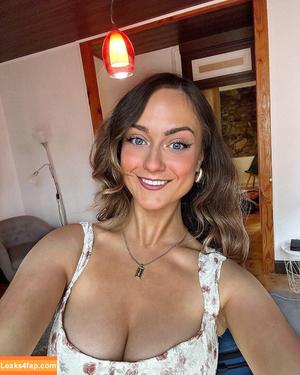 Niamh Cryan photo #0250