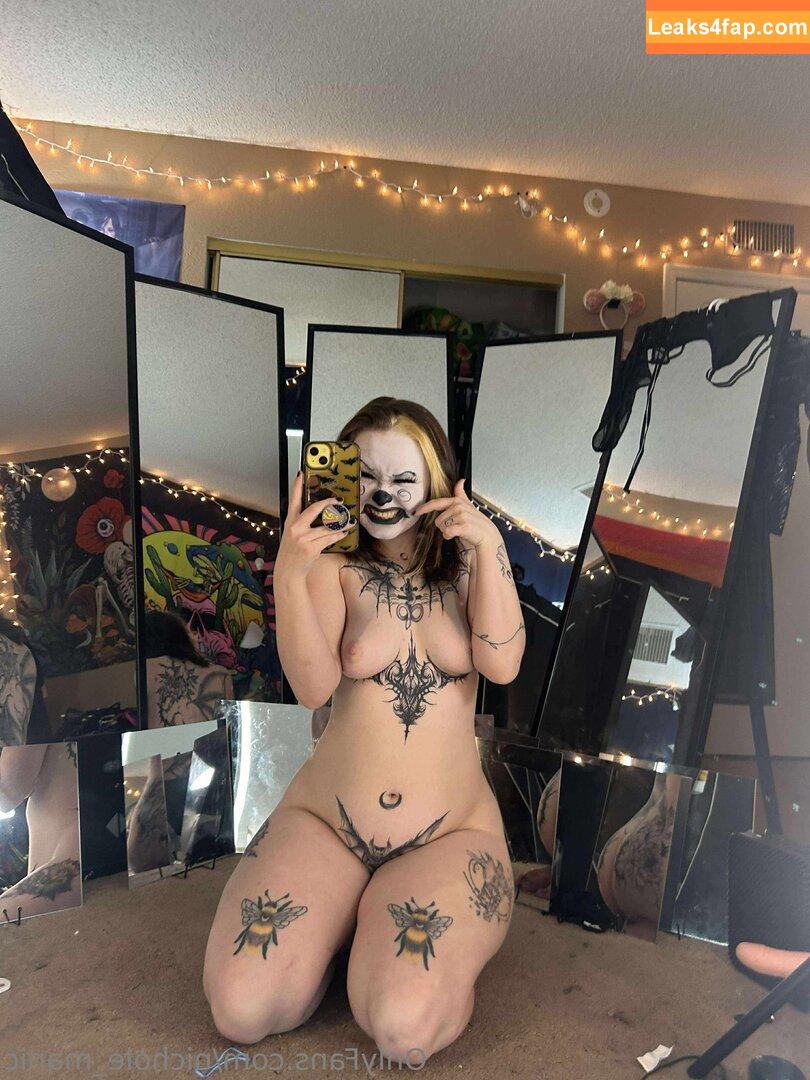 nichole_manic / nichole_is_manic leaked photo photo #0135