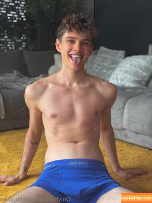nickbrycex photo #0013