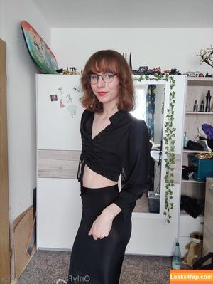 nicki_fox photo #0030