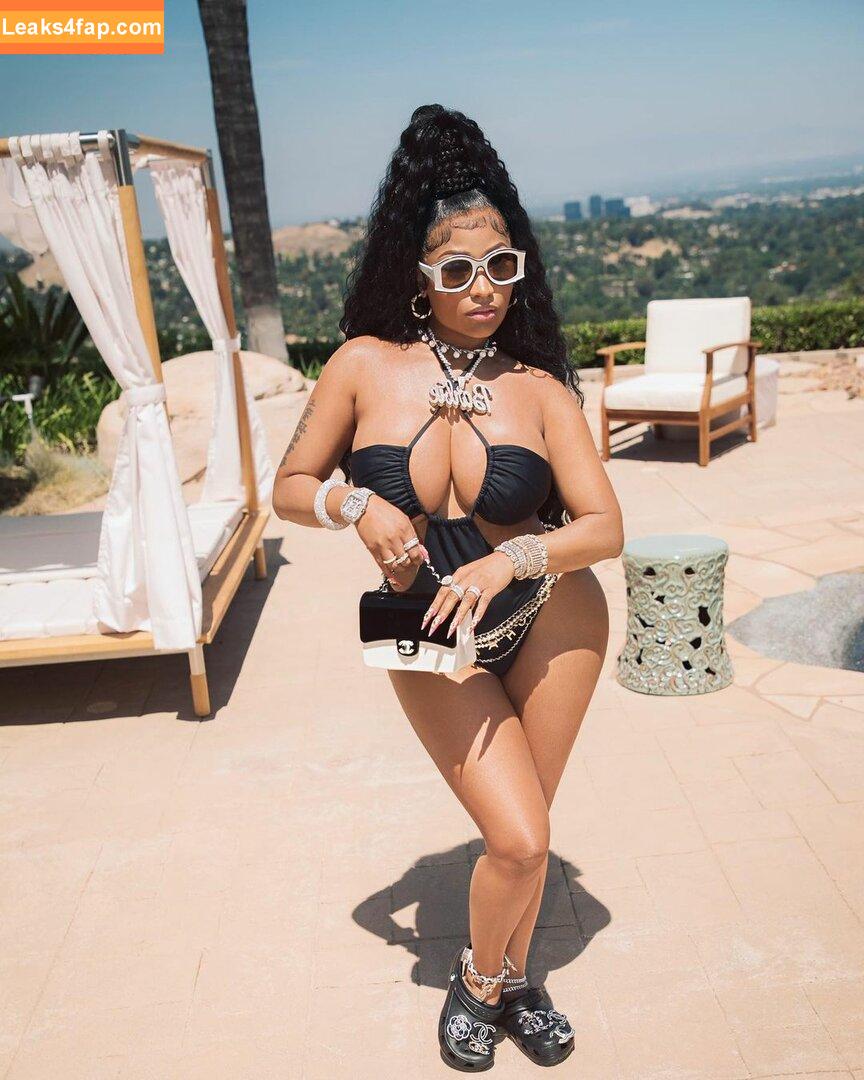 Nicki Minaj / nickiminaj слитое фото фото #0094