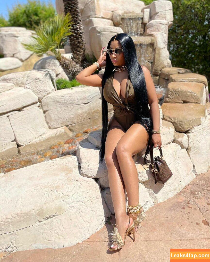 Nicki Minaj / nickiminaj слитое фото фото #0097