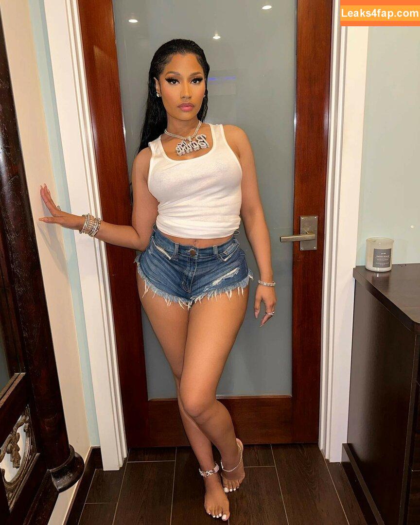 Nicki Minaj / nickiminaj слитое фото фото #0440
