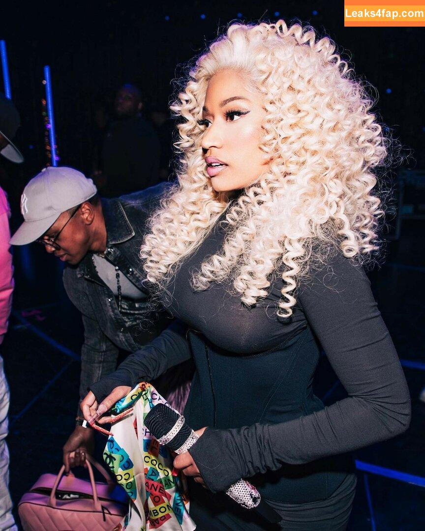 Nicki Minaj / nickiminaj слитое фото фото #0469