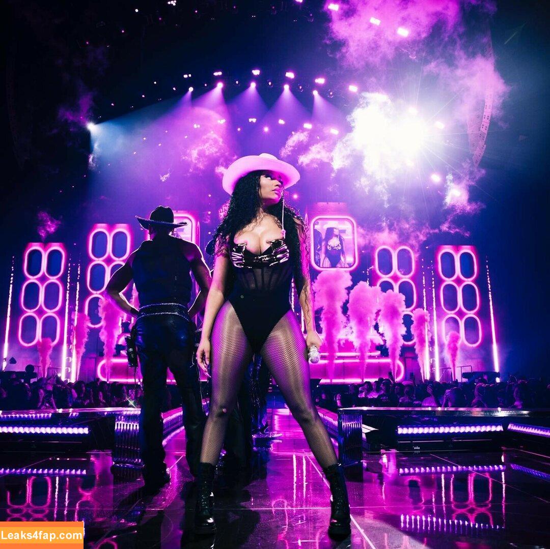 Nicki Minaj / nickiminaj слитое фото фото #0549