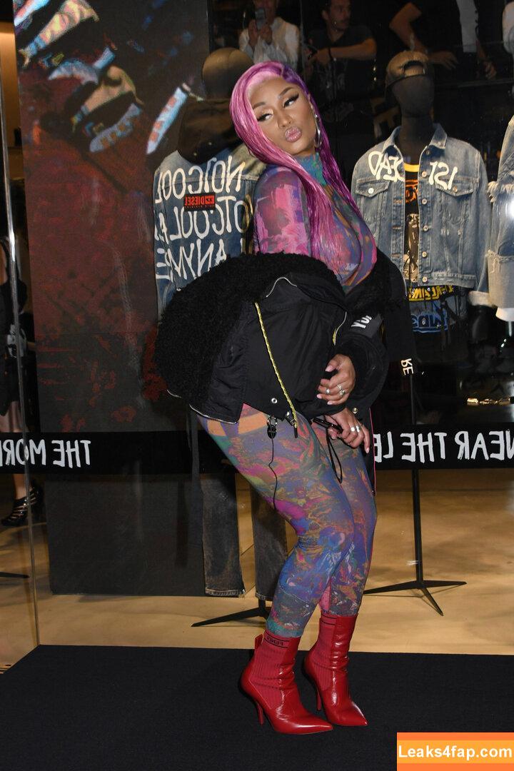 Nicki Minaj / nickiminaj leaked photo photo #0961