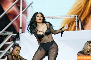 Nicki Minaj photo #0069