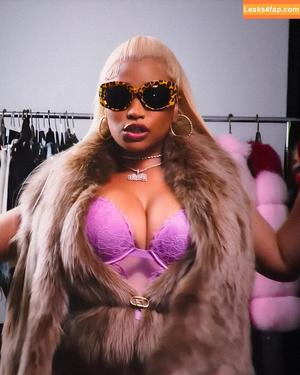 Nicki Minaj photo #0360