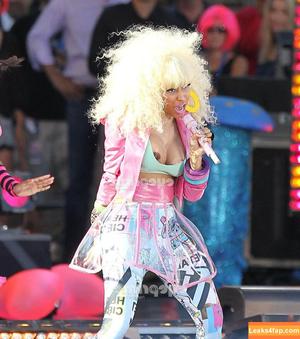 Nicki Minaj photo #0453