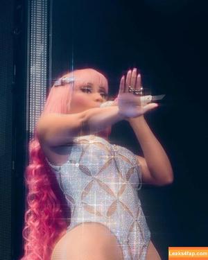 Nicki Minaj photo #0577