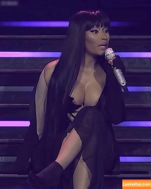 Nicki Minaj photo #0800