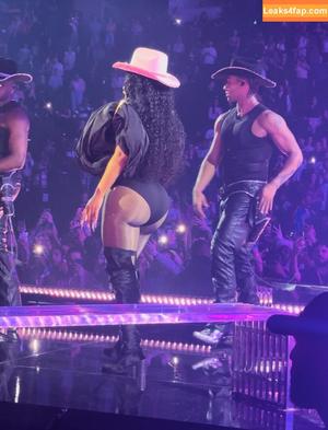 Nicki Minaj photo #0926