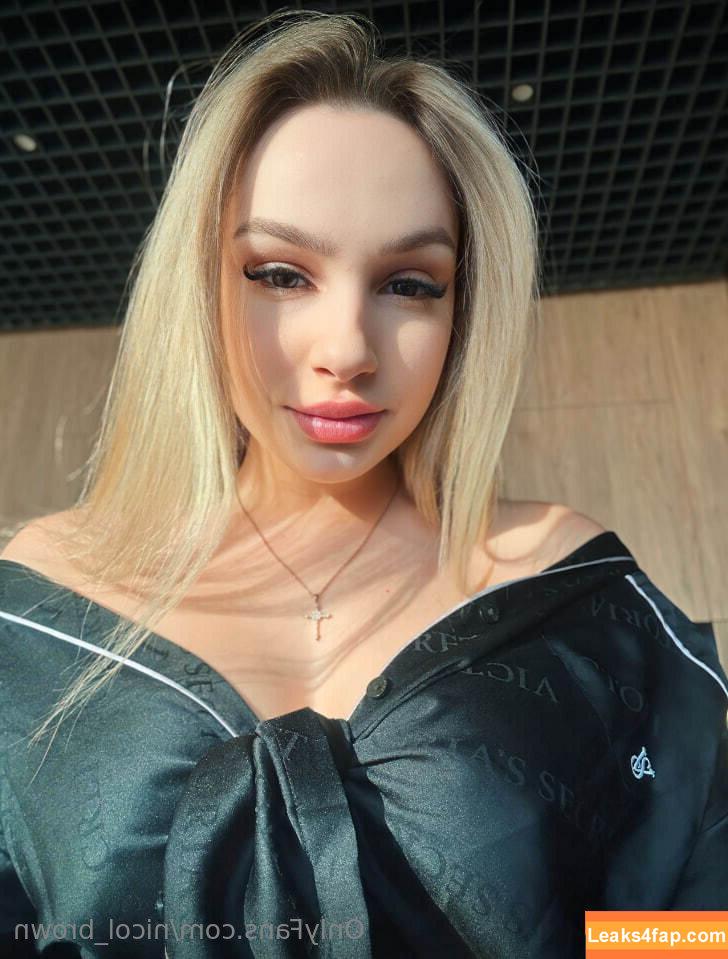 nicol_brown /  leaked photo photo #0061