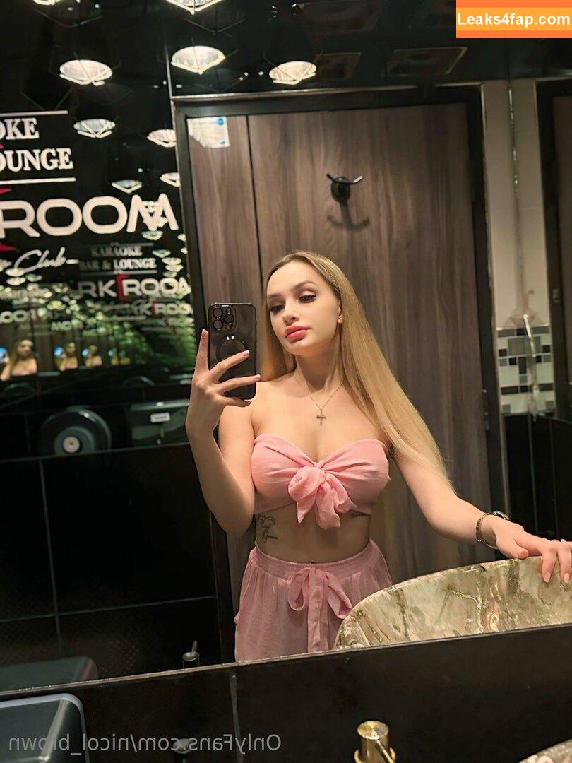 nicol_brown /  leaked photo photo #0068