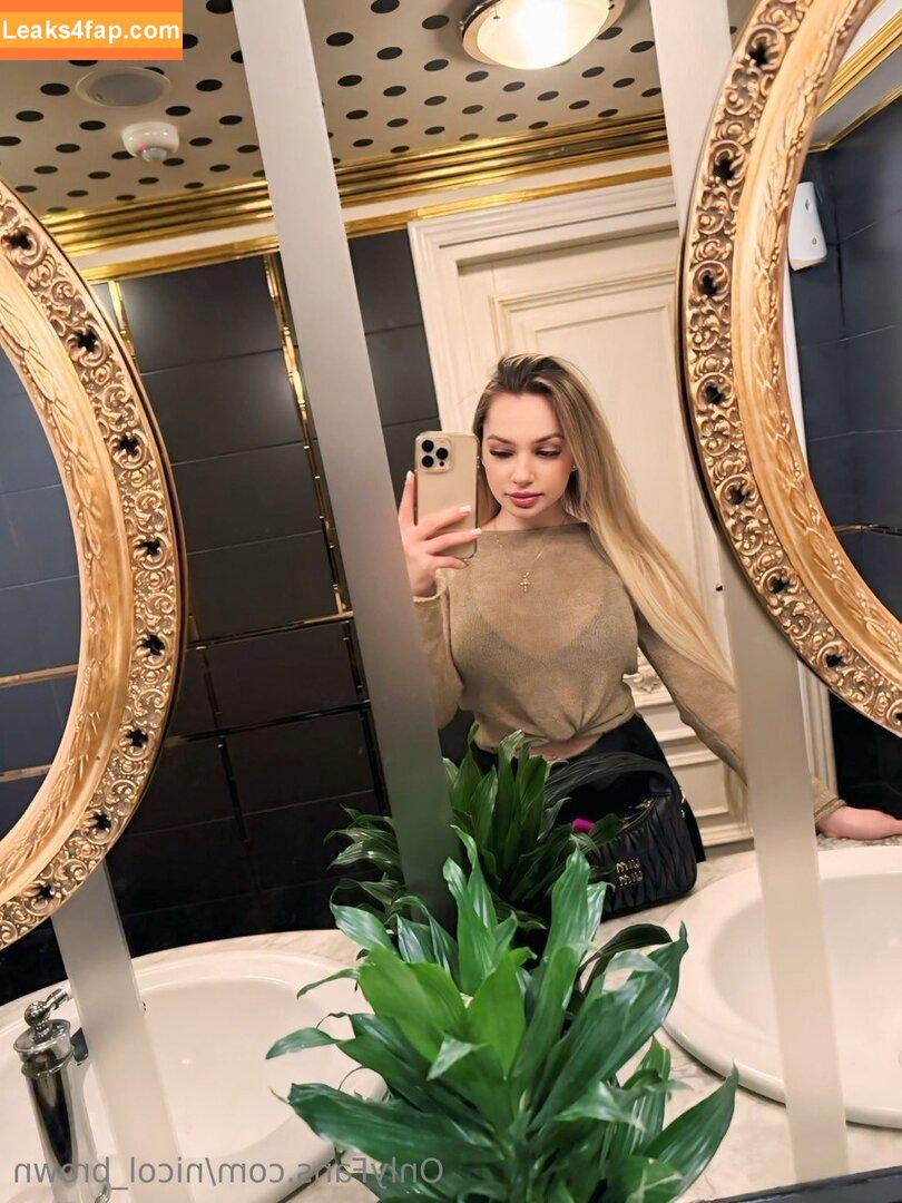 nicol_brown /  leaked photo photo #0077