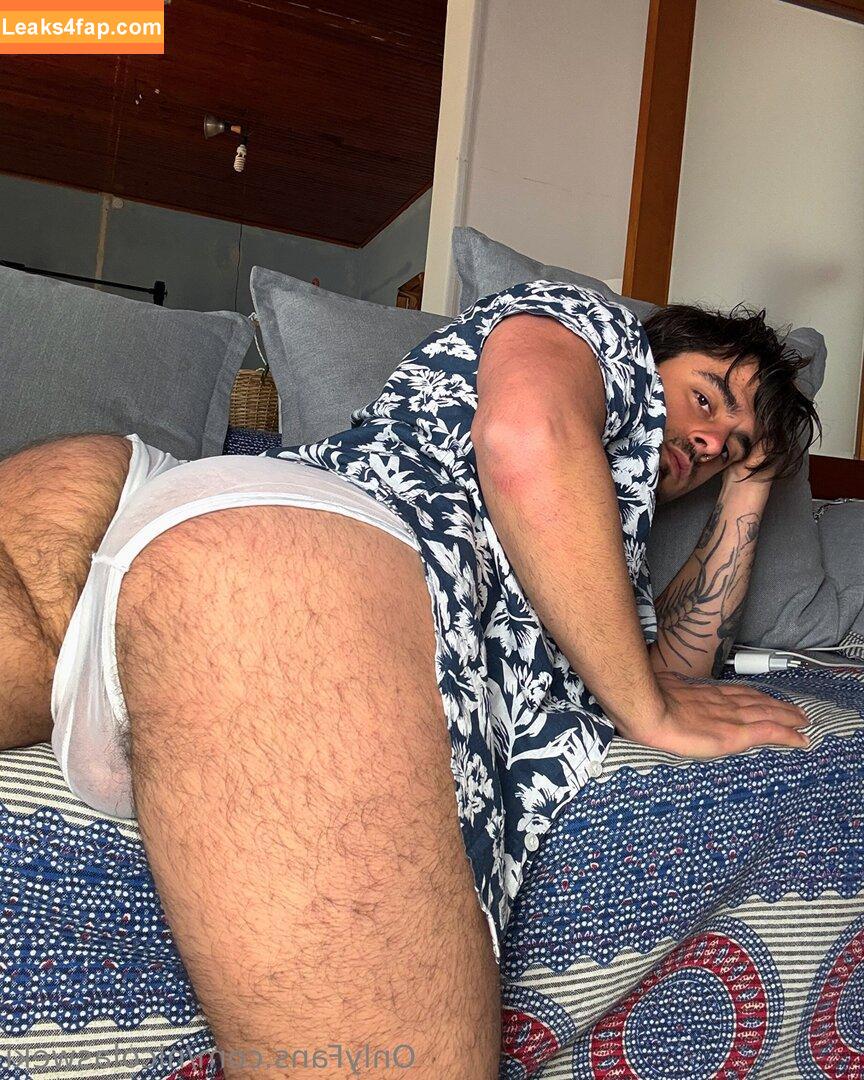 nicolasweki /  leaked photo photo #0003