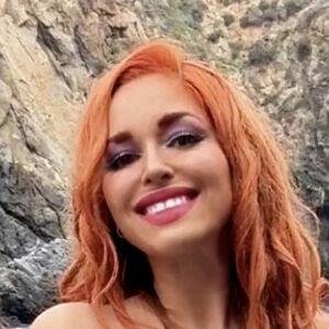 Nicole Block photo #0026