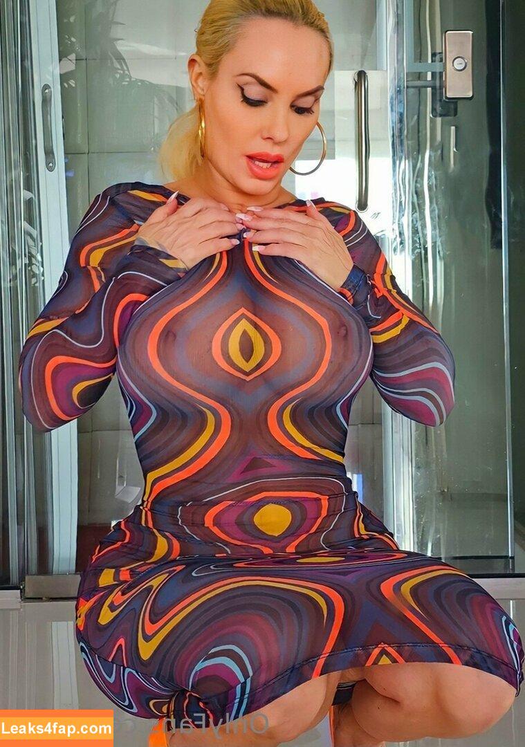 https://leaks4fap.com/images/n/i/nicole-coco-austin/1/photo/nicole-coco-austin_0445.jpeg