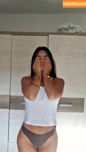 Nicole Delgado photo #0004