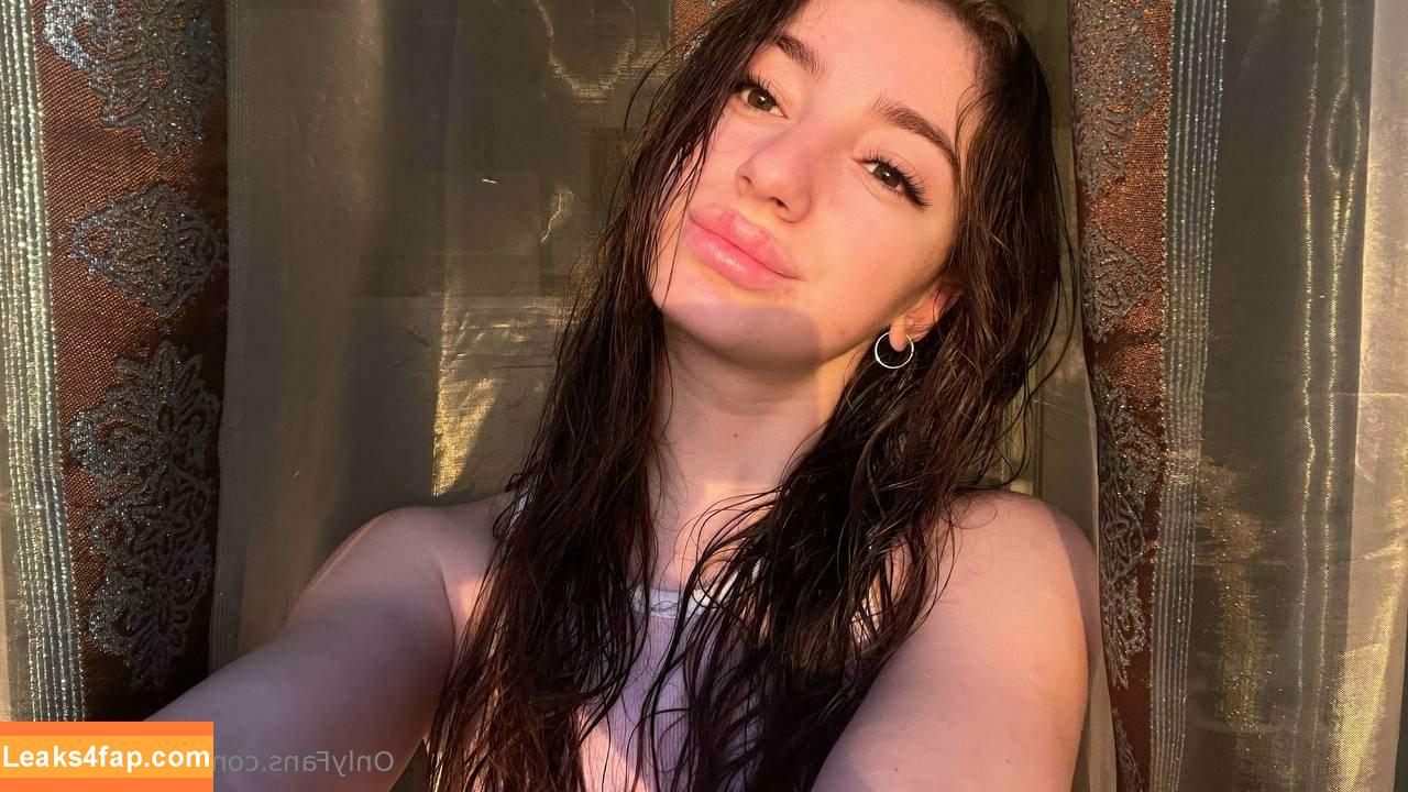 nicole_gfe / goddessofthesevenseas_ leaked photo photo #0018