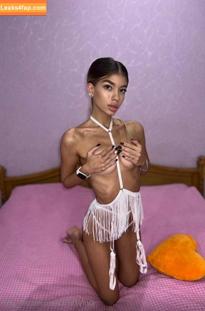 nicole_gfe / goddessofthesevenseas_ leaked photo photo #0106