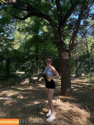 nicole_gfe photo #0004