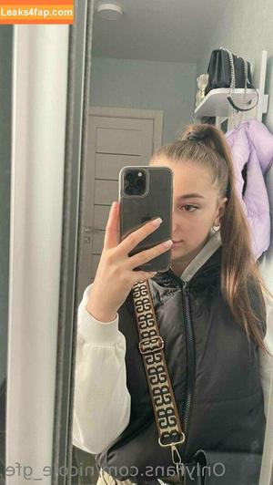 nicole_gfe photo #0019