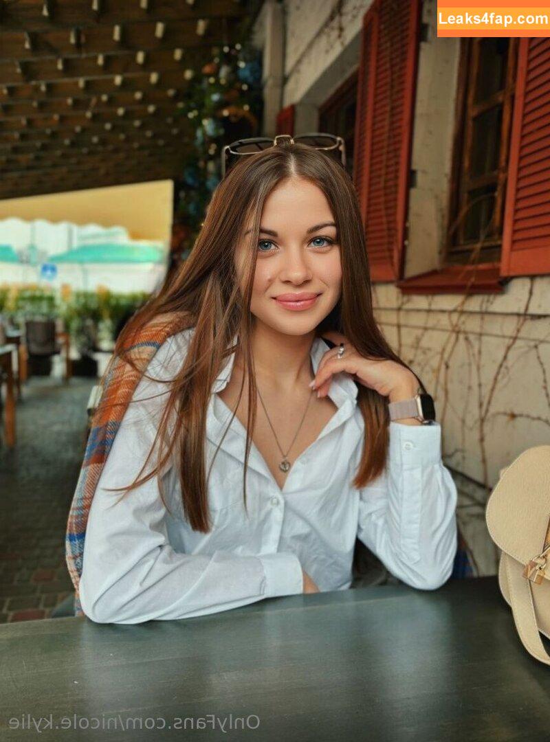 nicole.kylie / kylievv3 leaked photo photo #0181