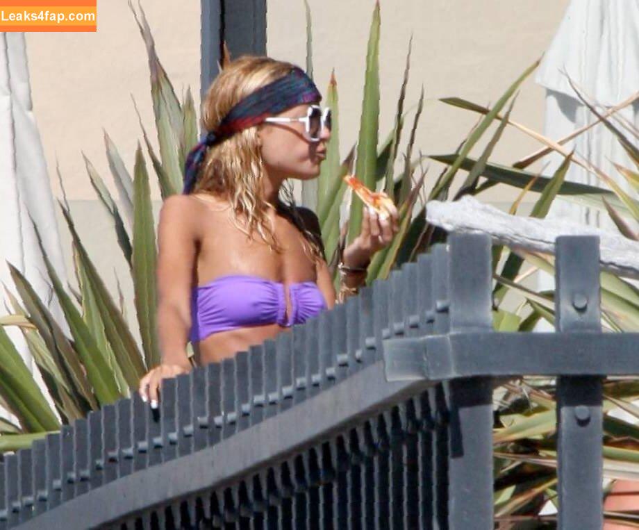 Nicole Richie / nicolerichie / nikolerichiexxx leaked photo photo #0126