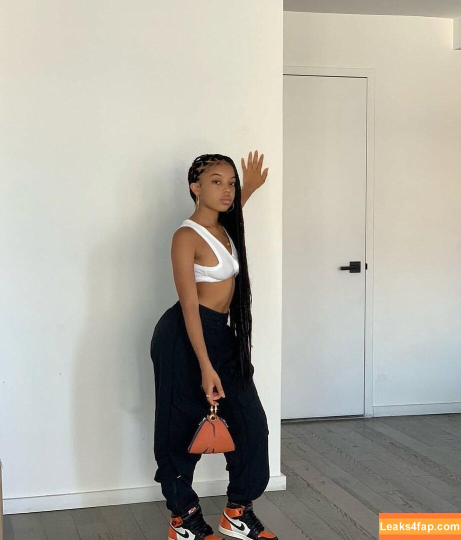 Nicole Saunders / https: / nicole.saunders01 leaked photo photo #0005