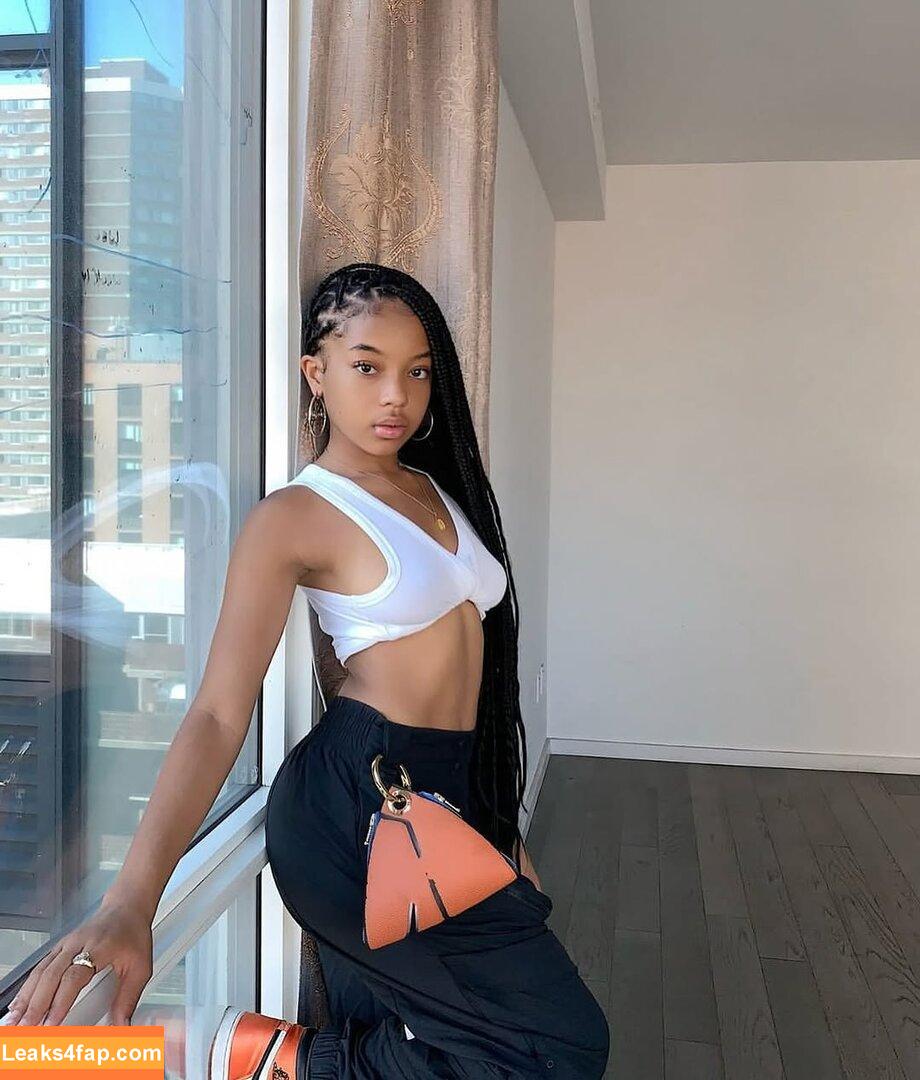 Nicole Saunders / https: / nicole.saunders01 leaked photo photo #0006