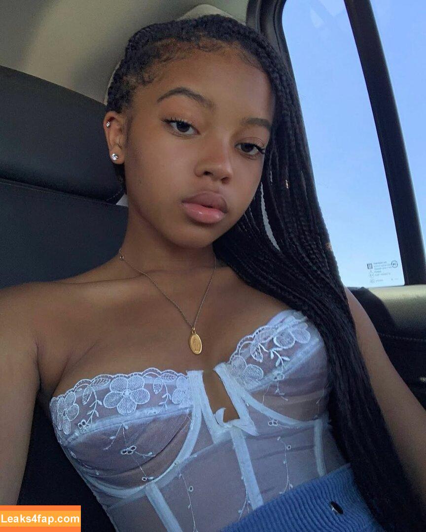 Nicole Saunders / https: / nicole.saunders01 leaked photo photo #0009