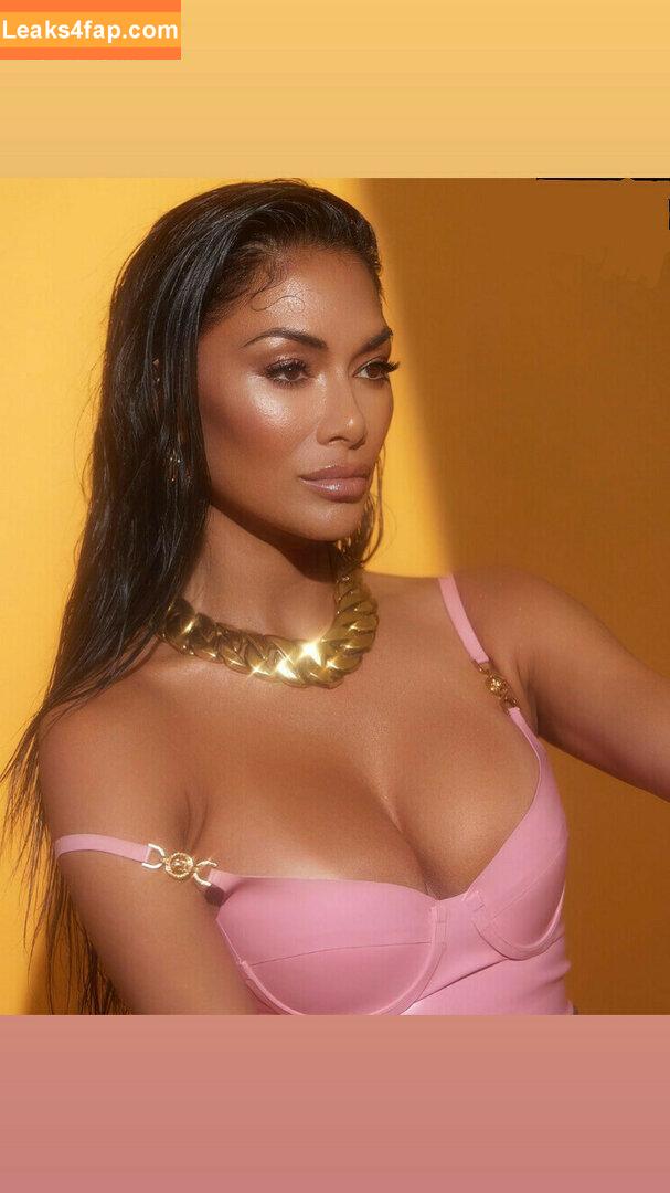 Nicole Scherzinger / NicoleScherzy / https: / nicole / nicolescherzinger слитое фото фото #0084