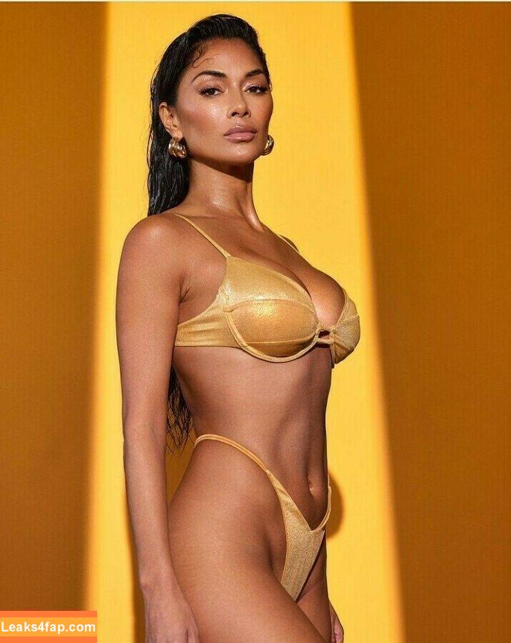 Nicole Scherzinger / NicoleScherzy / https: / nicole / nicolescherzinger слитое фото фото #0099