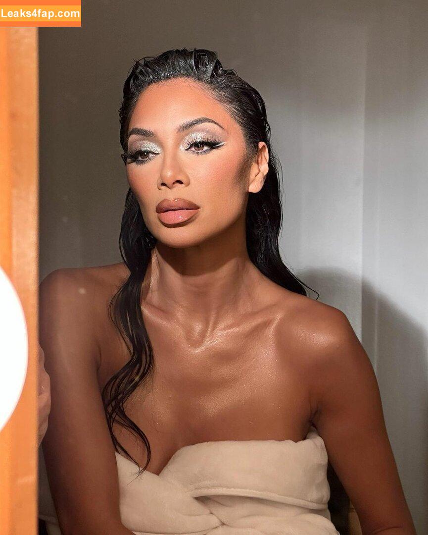 Nicole Scherzinger / NicoleScherzy / https: / nicole / nicolescherzinger слитое фото фото #0194