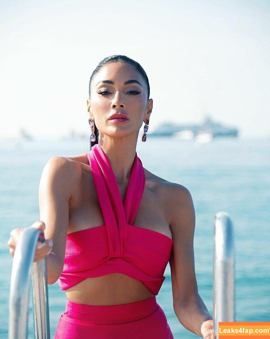 Nicole Scherzinger / NicoleScherzy / https: / nicole / nicolescherzinger слитое фото фото #0320