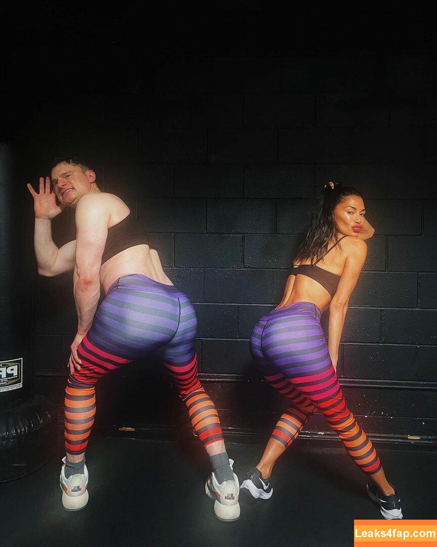 Nicole Scherzinger / NicoleScherzy / https: / nicole / nicolescherzinger слитое фото фото #0399