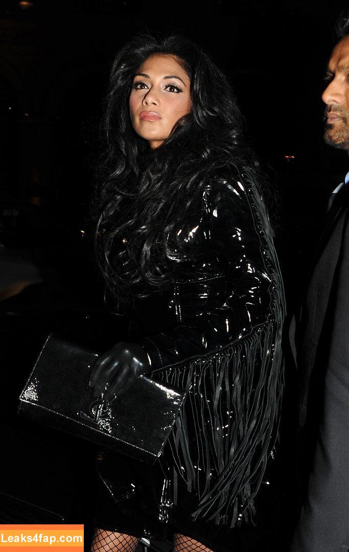Nicole Scherzinger / NicoleScherzy / https: / nicole / nicolescherzinger leaked photo photo #0460