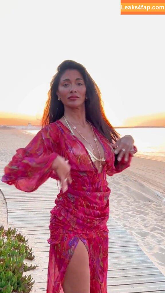 Nicole Scherzinger / NicoleScherzy / https: / nicole / nicolescherzinger leaked photo photo #1036
